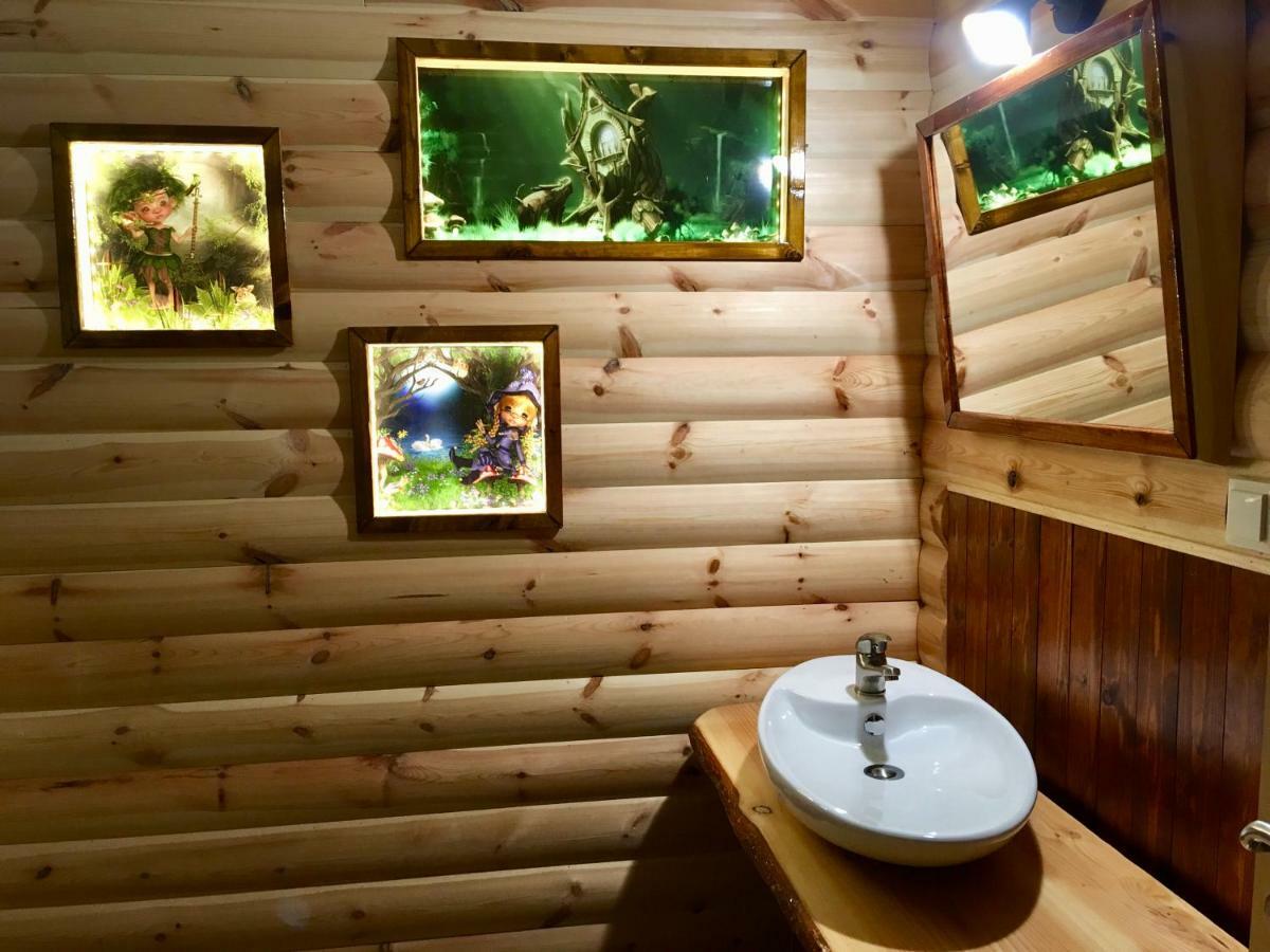 Holzhaus Trollbluemchen Am Wald Und See Neuruppin Luaran gambar