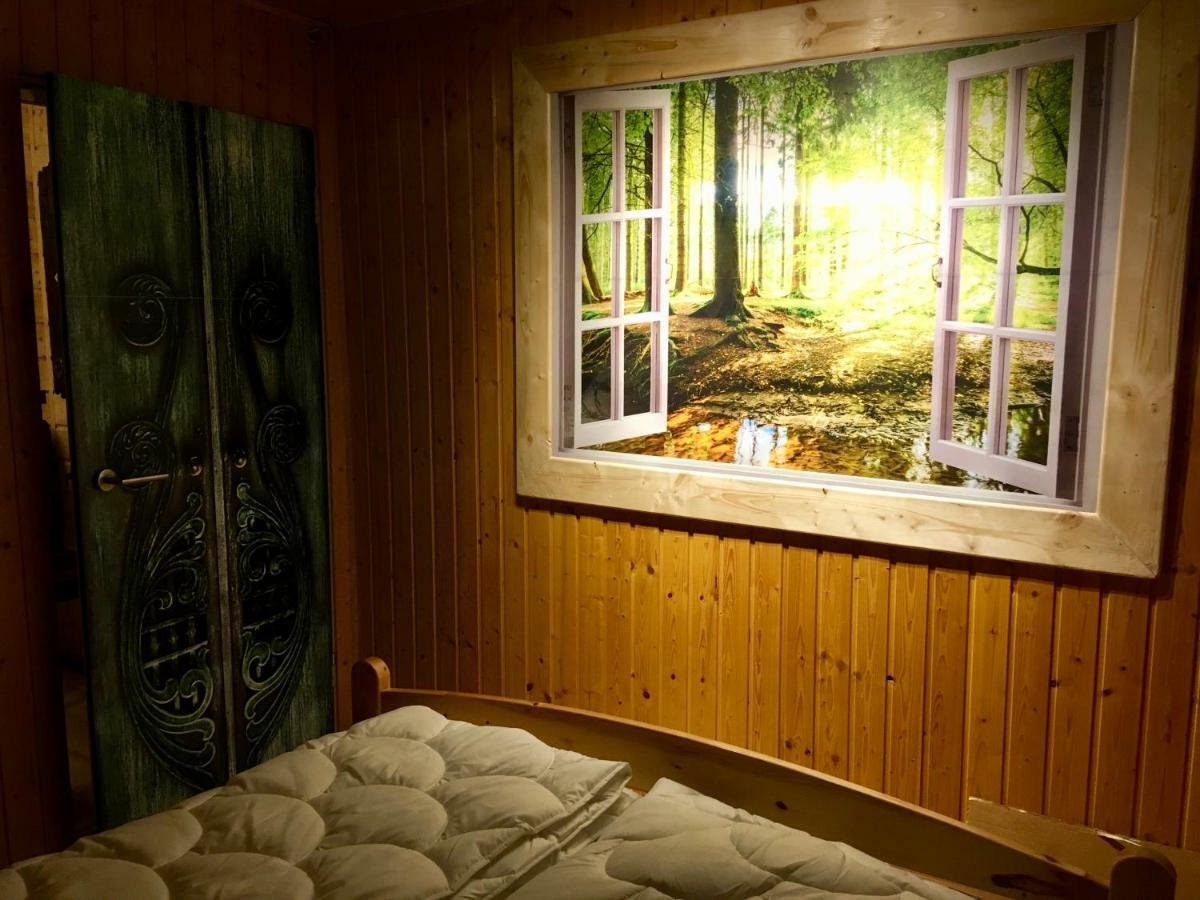Holzhaus Trollbluemchen Am Wald Und See Neuruppin Luaran gambar